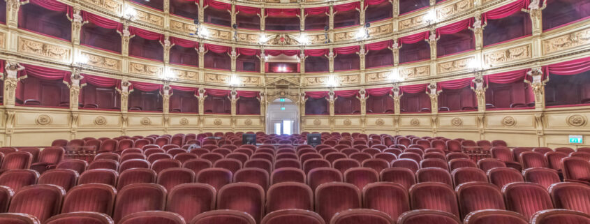 Interno del teatro Verdi di Trieste
